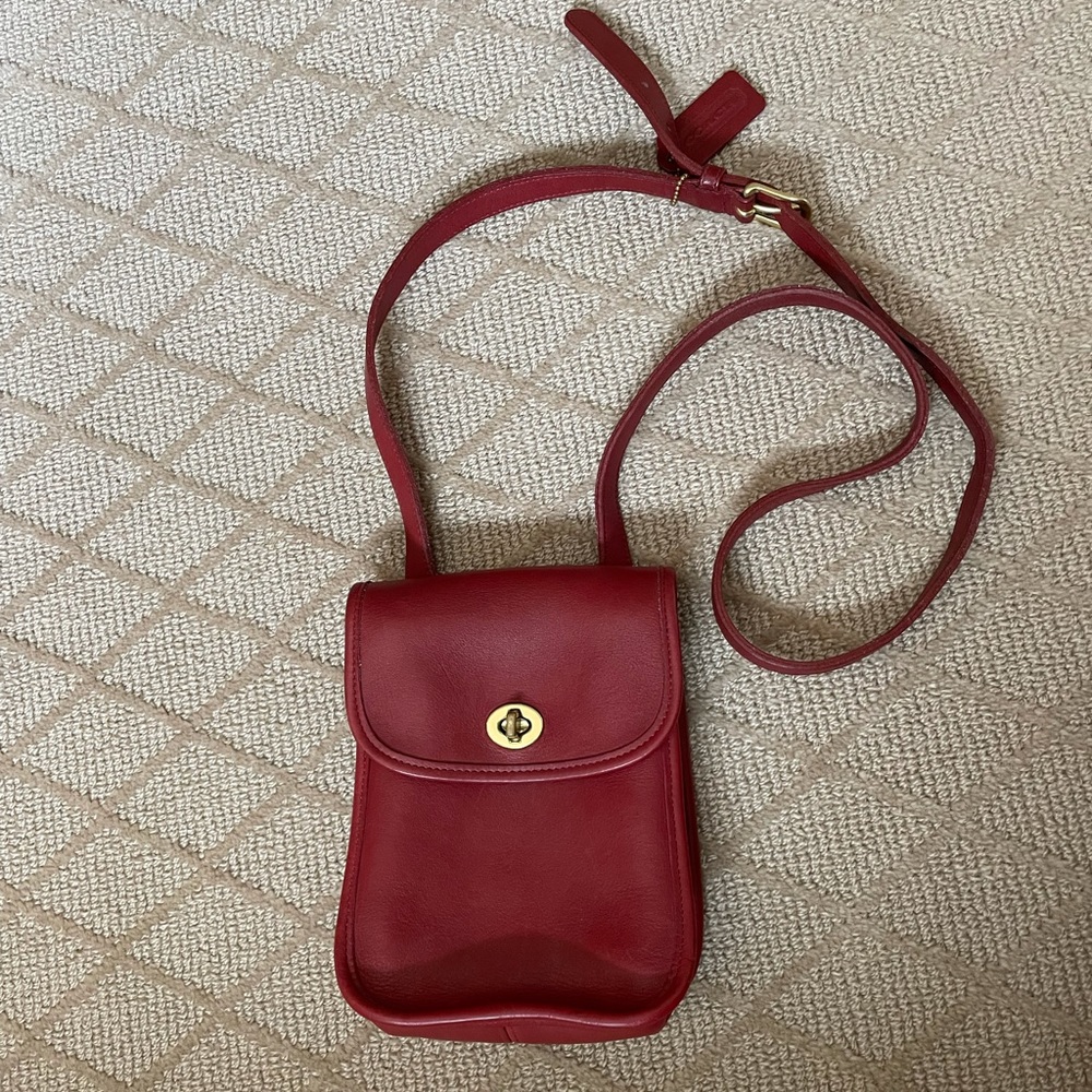 Authentic Coach Leather Sidepack Shoulder Bag